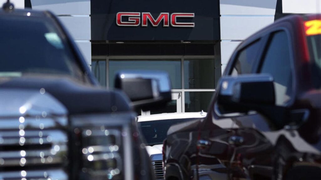 GM Lays Off Over 1000 Employees in Strategic Shift Towards a Digital Future